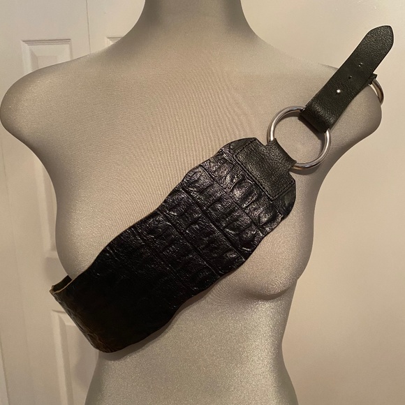 Olsen Leather Loop Belt - Picture 3 of 13